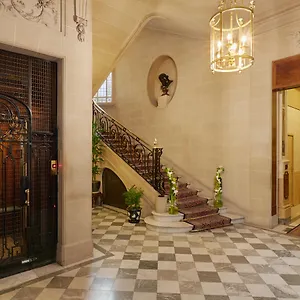 Hotel Raphael *****