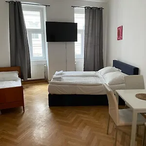 https://easybook-in.vienna-besthotels.com