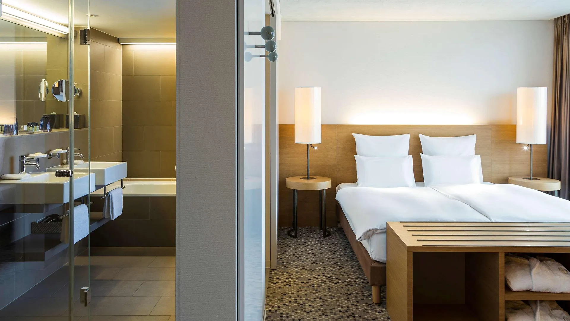Pullman Basel Europe Hotel