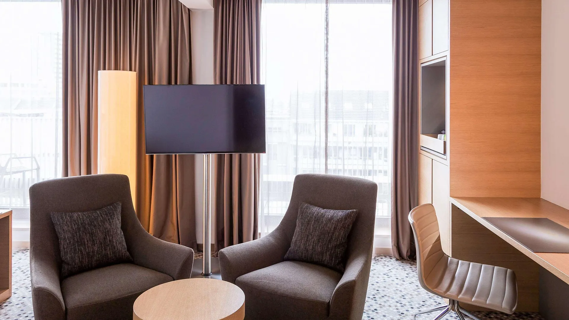 Pullman Basel Europe Hotel