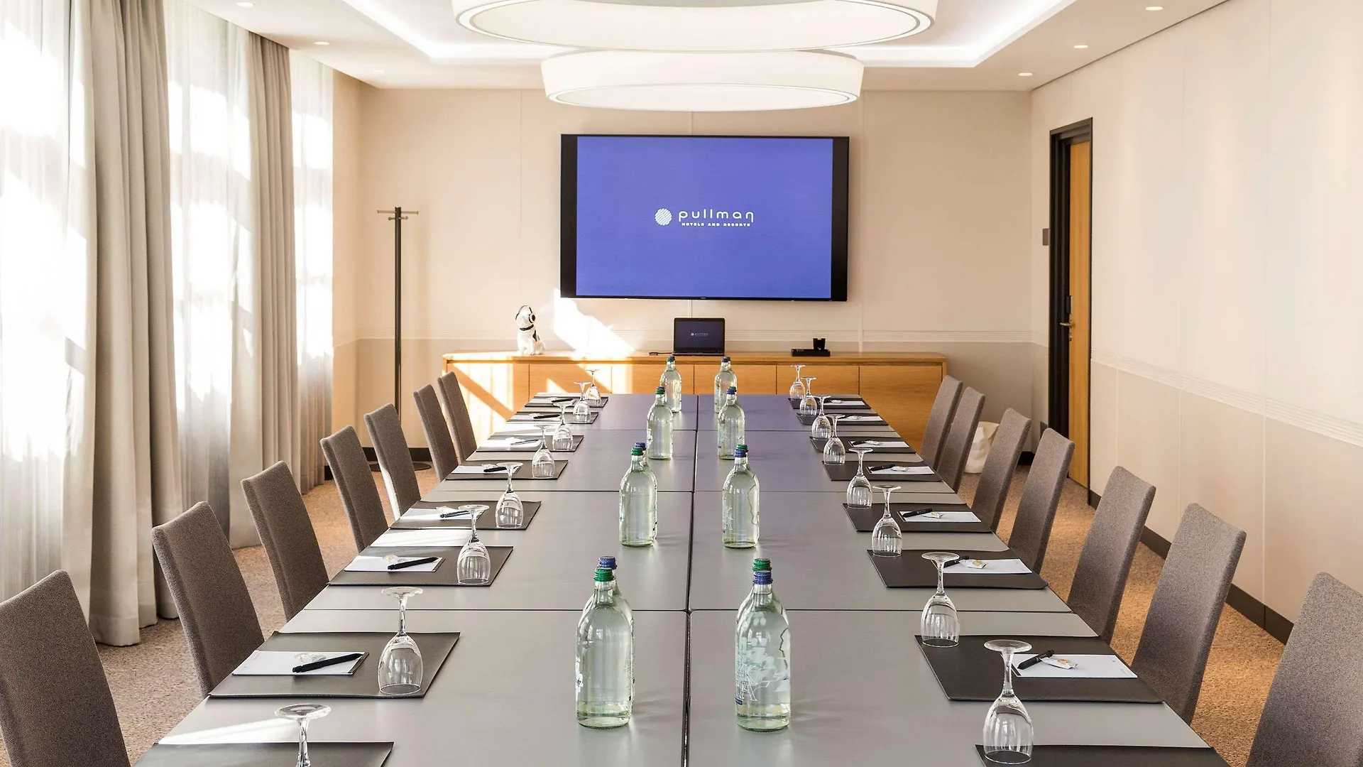 Pullman Basel Europe Hotel